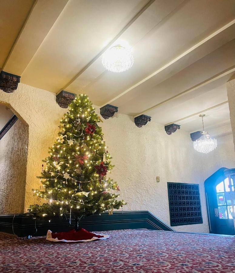 Senate Suites Extended Stay Hotel Топика Экстерьер фото